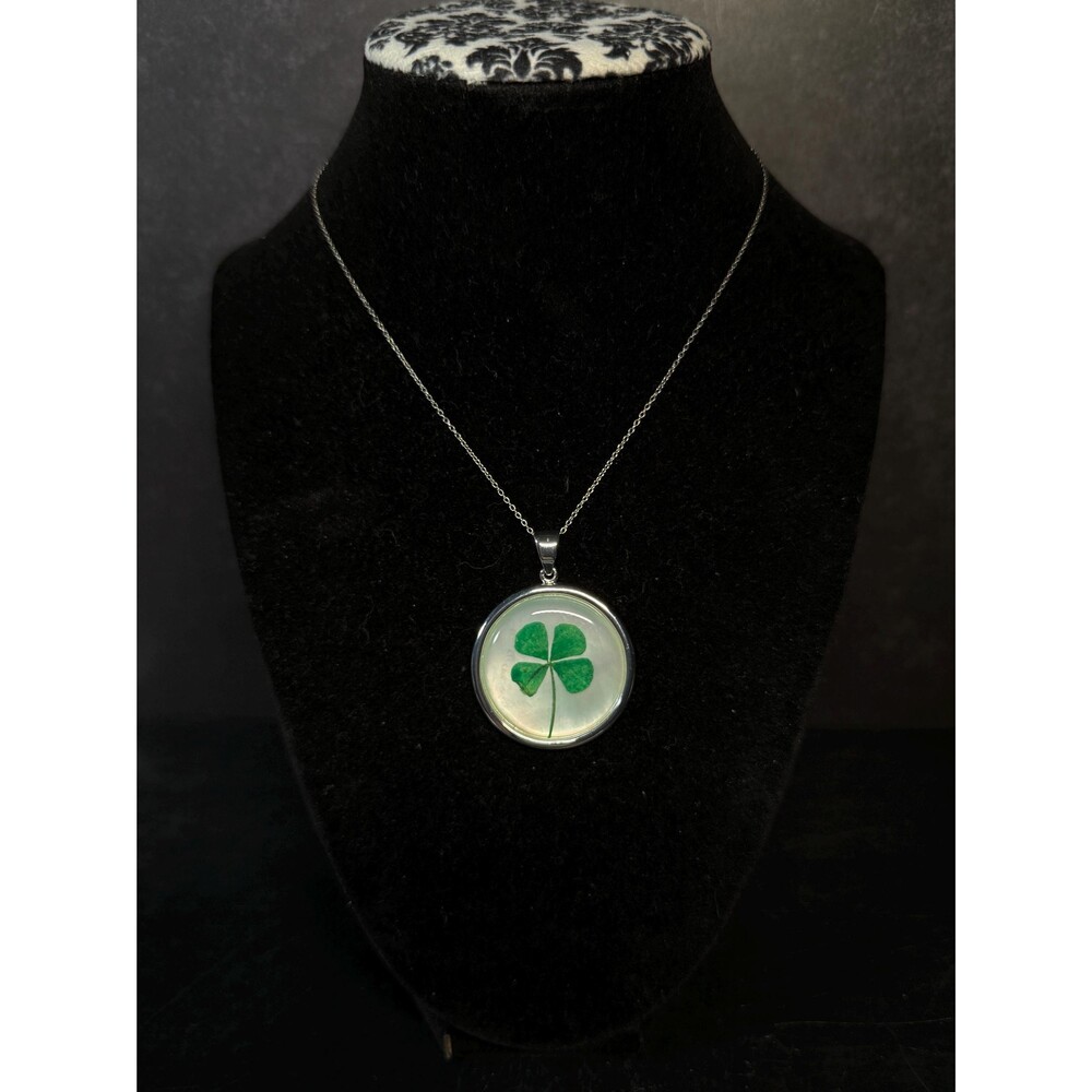 Sterling Silver Four Leaf Clover Pendant Necklace Mother of Pearl 20.5" - Picture 7 of 14